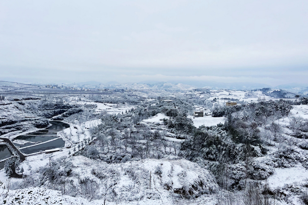 昭陽區(qū)順山冬雪.jpg